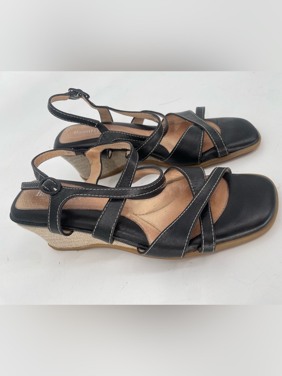 BeautiFeel Shoes - BeautiFeel Criss Cross Strap Cushioned Low Wedge Sandals Contrast Stitching